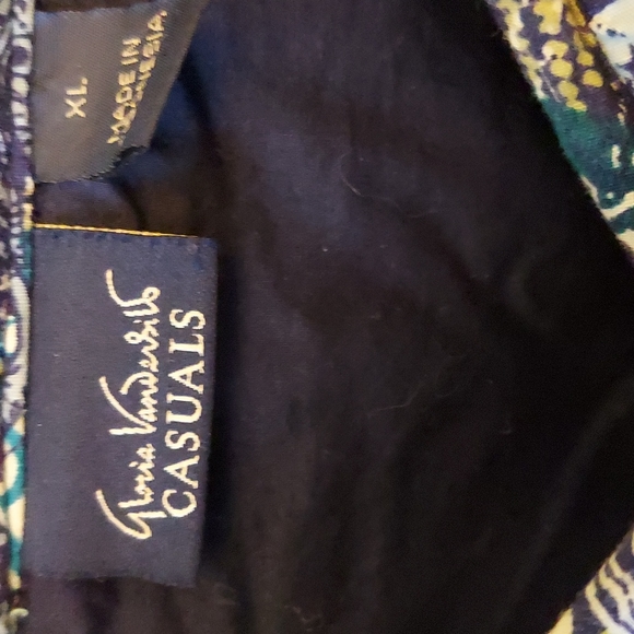 Quilted jacket, size XL - Picture 2 of 2